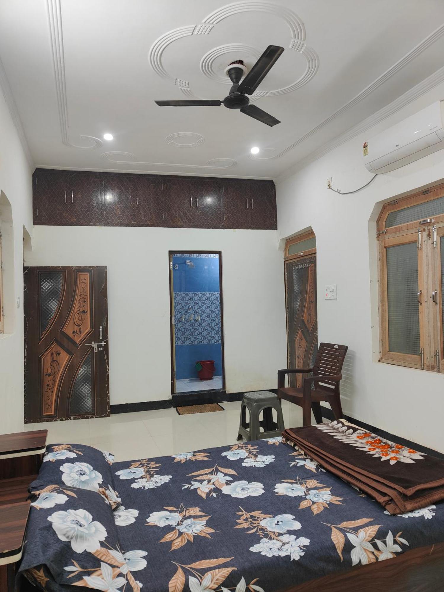 Homestay Bansivat *